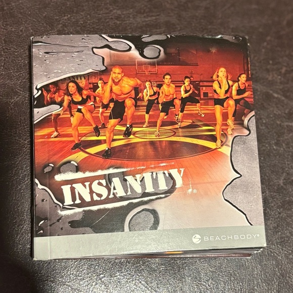 Beachbody Insanity Fitness DVDs - Picture 1 of 11